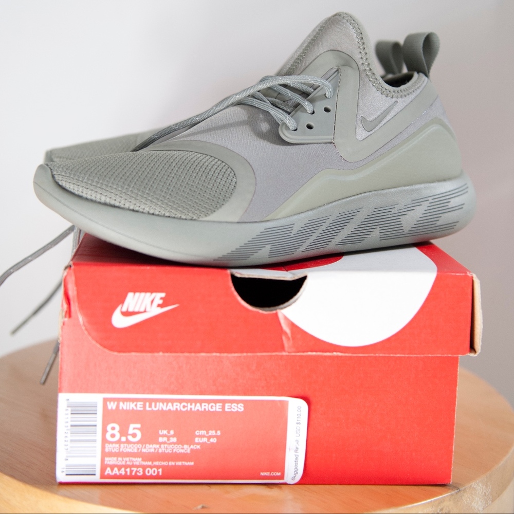 nike lunarcharge